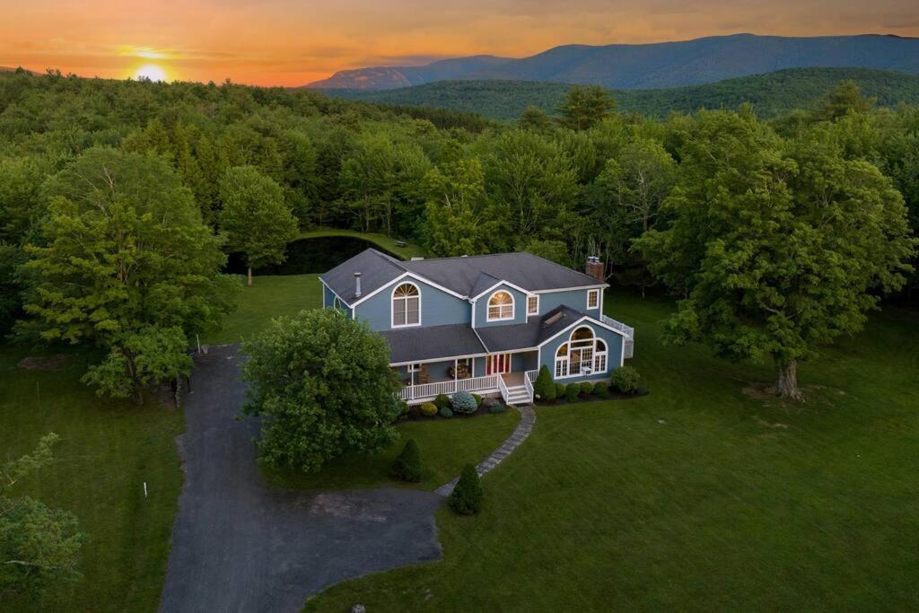 Mountain Blue Vista - Luxury Retreat Near Ski Resorts With Pond, Firepit And Hot Tub Windham Zewnętrze zdjęcie